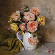  Roses in Vase Print