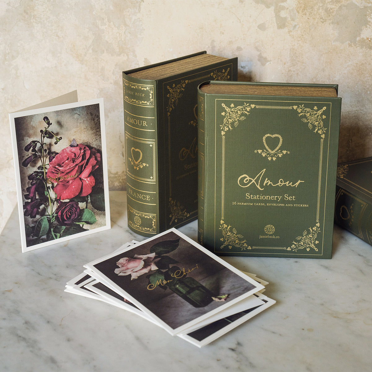 Amour Stationery • Set of 16 Cards and Envelopes